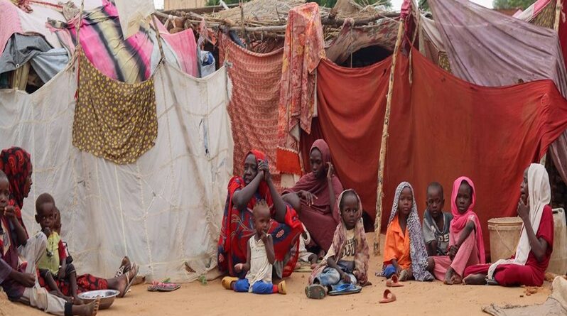 ختام مؤتمر الإغاثة.. دعوات لفتح الممرات الإنسانية وإنهاء الحرب كمدخل لمعالجة الكارثة