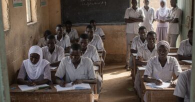 جيلٌ خارج الفصول.. حرمان 280 ألف طالب من الامتحانات تهديدٌ لمستقبل السودان